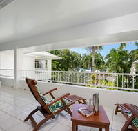 Poolside Apt in Alamanda Beachfront Resort 88 - NT Tourism