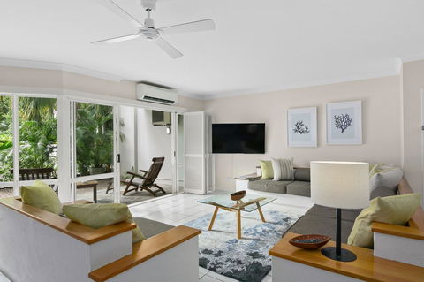 Poolside Apt. In Alamanda Beachfront Resort (41) - NT Tourism 0