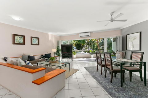 Poolside Apt. In Alamanda Beachfront Resort (54) - NT Tourism 2