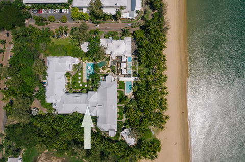 Poolside Apt. In Alamanda Beachfront Resort (54) - NT Tourism 1