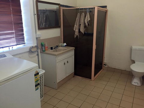 Port Wakefield Cottages - NT Tourism 3