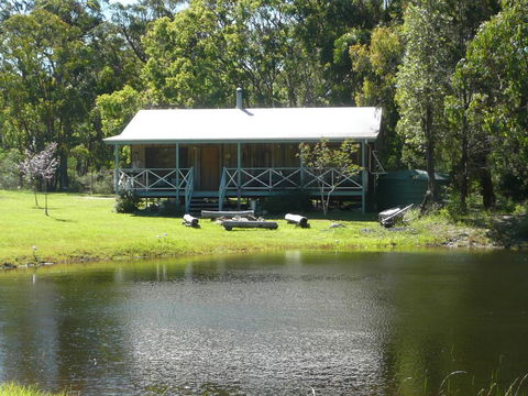 Possum's Hollow And Hooter's Hut - Accommodation NT 3
