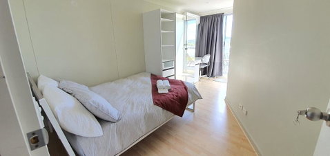 Private Modern Room - Plaza Building- In City Centre! - NT Tourism 0