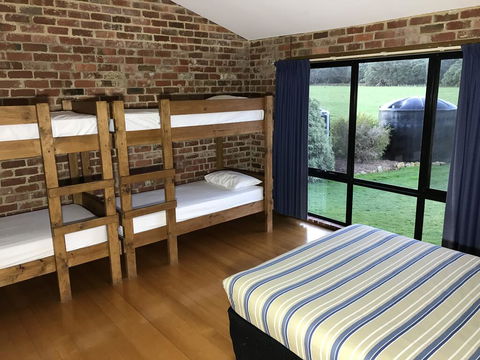 Prom Coast Holiday Lodge - Accommodation NT 2