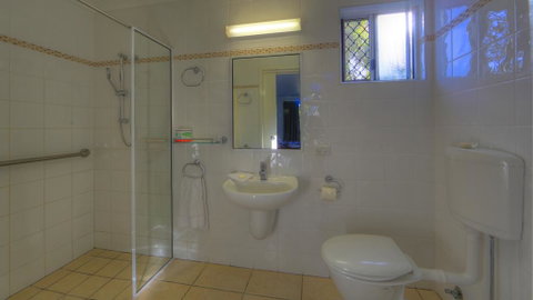 Queens Beach Tourist Village - Accommodation NT 3