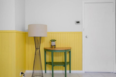 Quiet & Peaceful 3bed2bath HOME @Keilor Downs - Accommodation NT 2