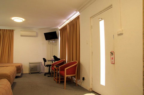 Rainbow Motel - Accommodation NT 2