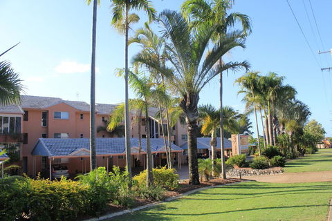 Rainbow Sands Resort - Accommodation NT 1