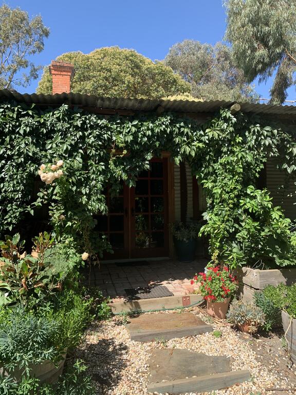 Ingliston VIC Accommodation NT