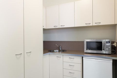 Redcliffe Motor Inn - Accommodation NT 1