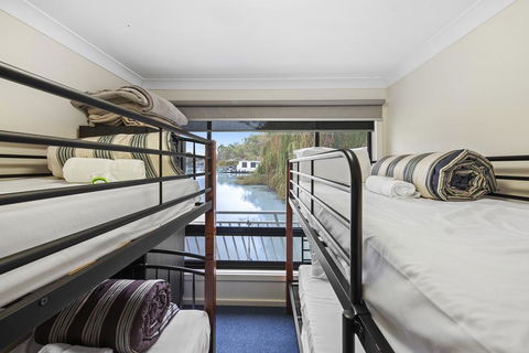 Renmark River Villas And Boats & Bedzzz - NT Tourism 3