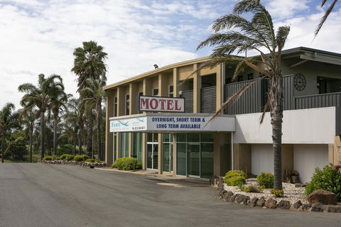 Rivers Apartments Motel Sale Gippsland - Accommodation NT 1