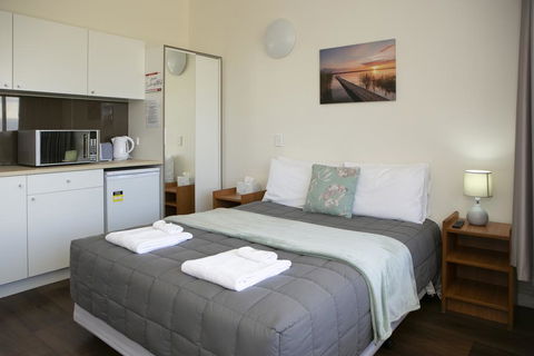 Rivers Apartments Motel Sale Gippsland - Accommodation NT 0