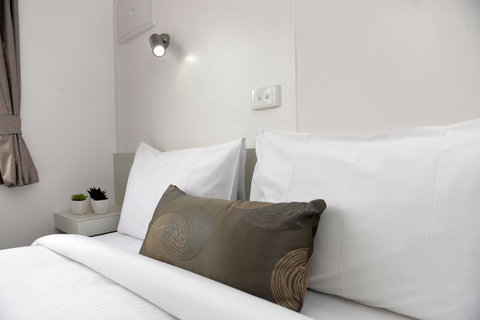 Riverside Cabin Park - Accommodation NT 1