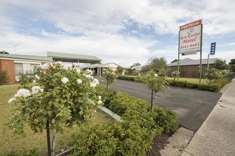 Rose Garden Motel - NT Tourism 1