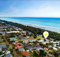 Rosebud Beachhouse Across from Beach - NT Tourism