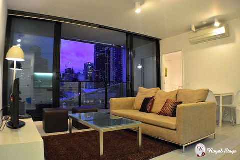 Royal Stays Apartments Melbourne - Docklands - Accommodation NT 3