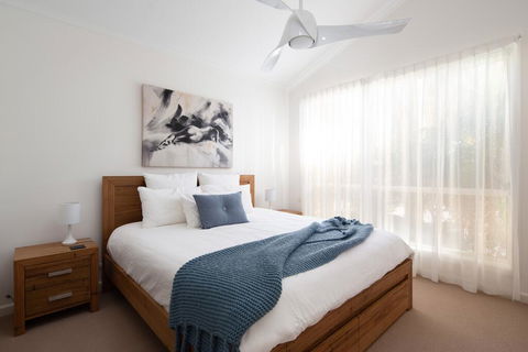 SAILS TWO - INVERLOCH - Accommodation NT 1