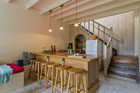 Salty Dog By The Sea - Pet Friendly - NT Tourism 0