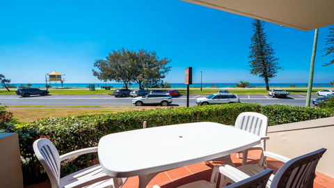 Sandrift Beachfront Apartments - NT Tourism 1