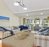 Sandy Shores - character charm outdoor spa - Accommodation NT
