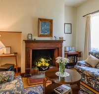 Sargeants  Armoury Cottages 1823 - Accommodation NT