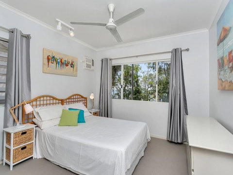 Seabreeze Beachfront - Clifton - Accommodation NT 2