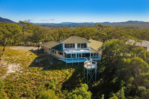 Seascape @ 19 Pindari - Privacy, Space, Views - NT Tourism 1