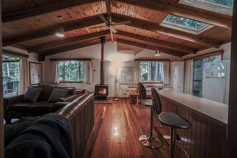 Seaview Retreat - NT Tourism 0