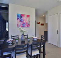 Service Apartment Collins St - Accommodation NT