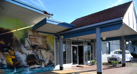 Ship Inn Motel - NT Tourism 0