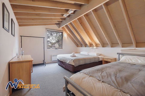 Shiraz - Accommodation NT 2