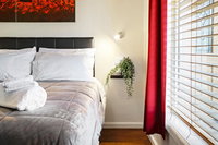 Book Trafalgar Accommodation Vacations Accommodation NT Accommodation NT