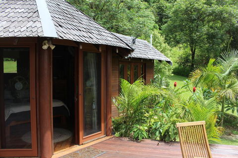 Silk Pavilions Glamping - NT Tourism 0