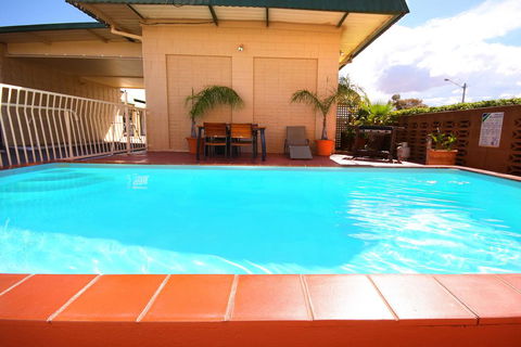 Silver Haven Motor Inn - NT Tourism 0
