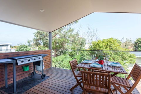 Silversands Beach Cottage - Accommodation NT 2