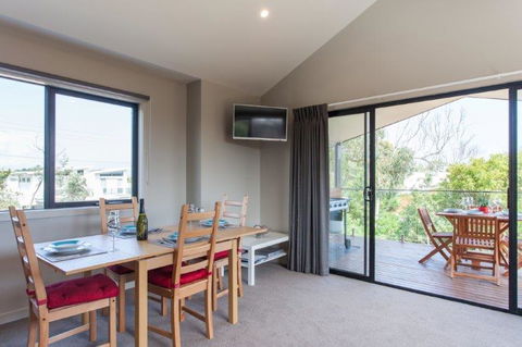 Silversands Beach Cottage - Accommodation NT 3
