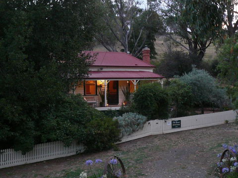 Sinnamons Cottage - Accommodation NT 0