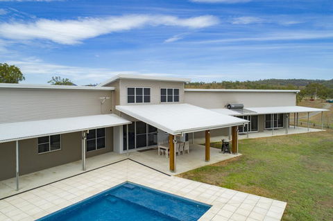 Skyline Farm House - Accommodation NT 0