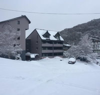 Snow Ski Apartments 25