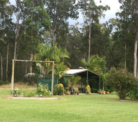 Snowy River Lodge Motel - NT Tourism 0
