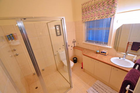 Sojourn On Gale Bed & Breakfast - NT Tourism 1