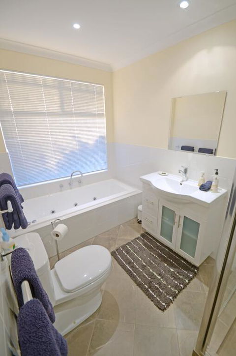 Sojourn On Gale Bed & Breakfast - NT Tourism 3