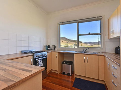 Somerville Wines Farmstay In Broke, Super Cute House On Working Farm. Walk For Miles. - NT Tourism 2