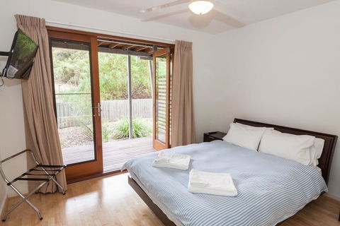 South Shores Trevally Villa 41 - South Shores Normanville - NT Tourism 3