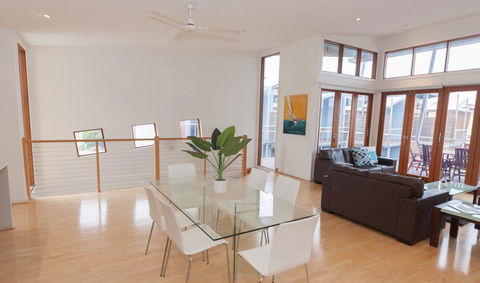 South Shores Yellowfin Villa 94 - South Shores Normanville - NT Tourism 1