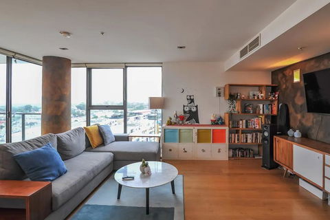 Spacious 2 Bedroom Flat In Wolli Creek - NT Tourism 0