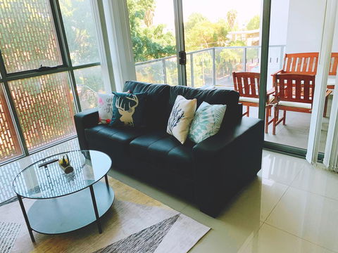 Spacious Apartment Close To Train Station And Airport - Accommodation NT 1