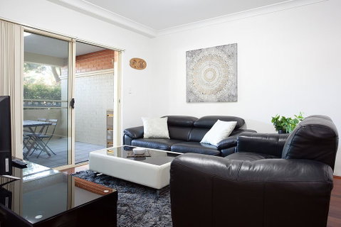 Spacious Family Apartment Close To Olympic Park - Accommodation NT 2