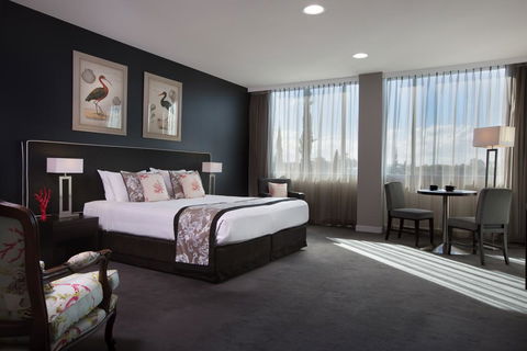 Springfield Lakes Boutique Hotel - Accommodation NT 2